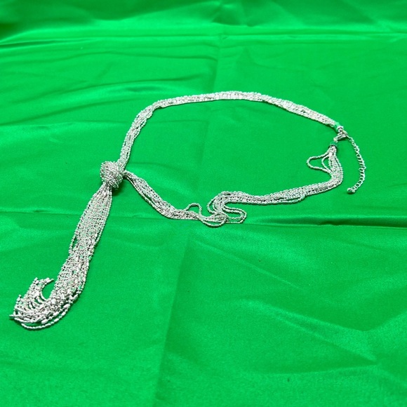 Elegant Silver Necklace - Picture 6 of 8